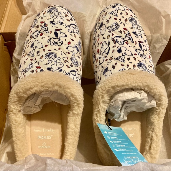 Vera Bradley Peanuts® VB Cloud 2-Mile Cozy Mule New w/Box 7 Snoopy Fall Rare - Picture 7 of 10